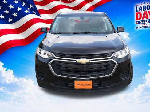Used 2021 Chevrolet Traverse LS AWD/4WD image 12