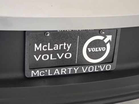 Certified 2023 Volvo XC40 Recharge Ultimate w/ Protection Package Premier image 5