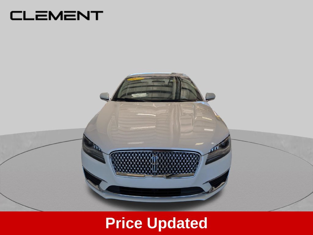 Used 2017 Lincoln MKZ Reserve FWD image 9