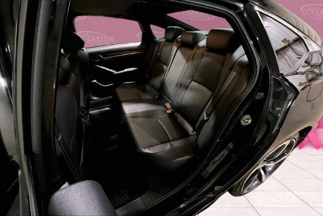 Used 2018 Honda Accord Sport image 16