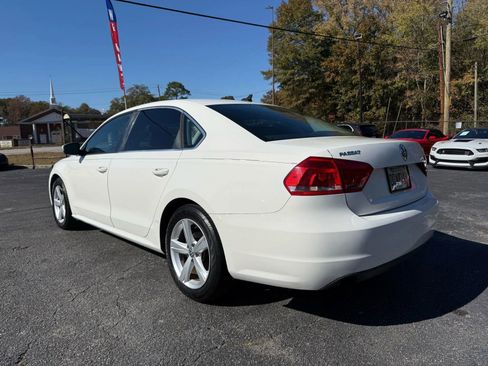 Used 2014 Volkswagen Passat 1.8T Wolfsburg Edition image 4