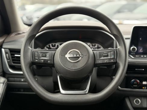 Used 2023 Nissan Rogue SV image 20