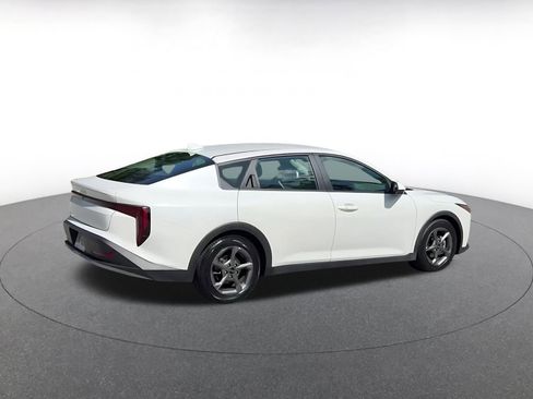 Used 2025 Kia K4 FWD image 15