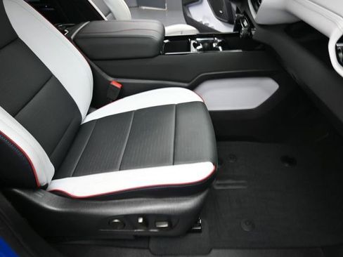 Used 2025 Chevrolet Silverado EV RST image 26