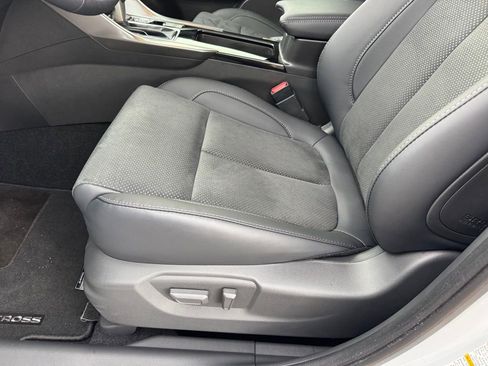 New 2025 Mitsubishi Eclipse Cross Black Edition image 29