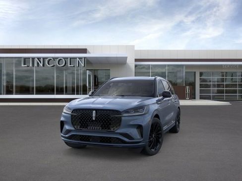 New 2026 Lincoln Aviator Reserve AWD/4WD image 2
