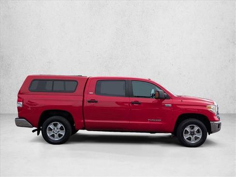 Used 2015 Toyota Tundra SR5 w/ SR5 Upgrade Package AWD/4WD image 4