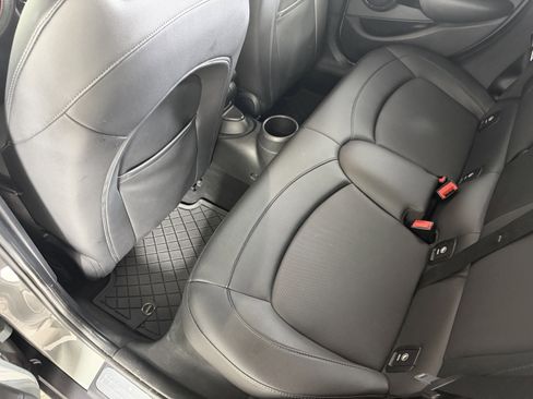 Used 2019 MINI Cooper S image 19