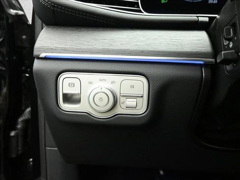 Certified 2026 Mercedes-Benz GLS 450 4MATIC image 18