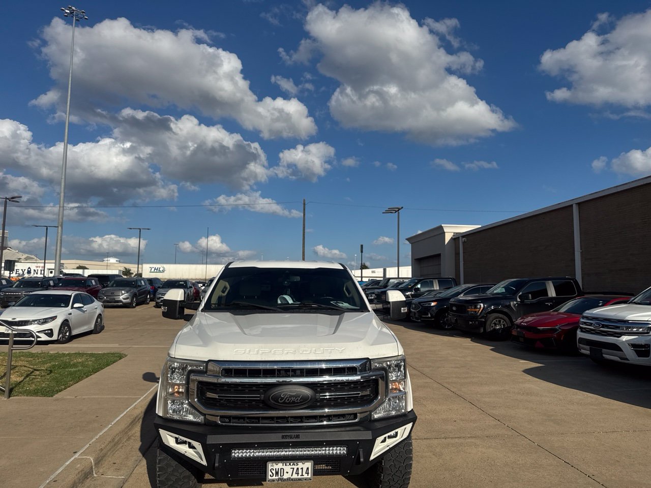 Used 2020 Ford F250 Lariat w/ Tremor Off-Road Package AWD/4WD image 2