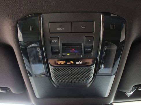 Used 2024 Lexus GX 550 image 30