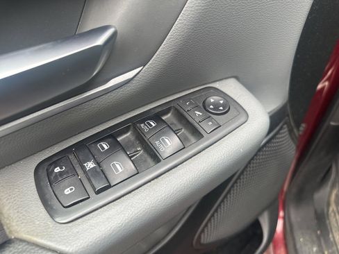 Used 2021 RAM 1500 Big Horn image 30