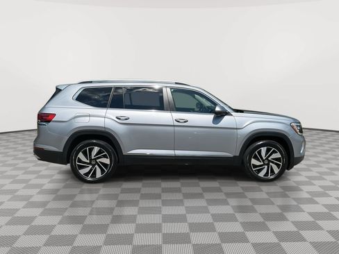 Used 2024 Volkswagen Atlas SEL AWD/4WD image 6