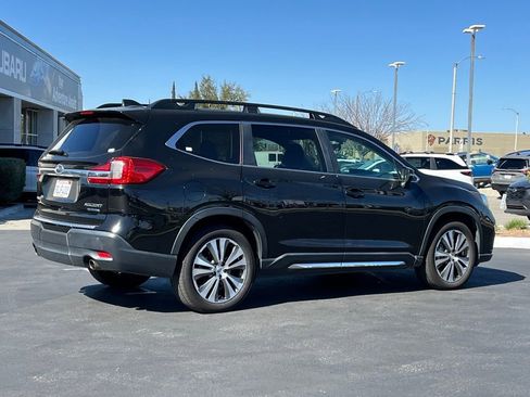 Used 2022 Subaru Ascent Limited w/ Technology Package image 5