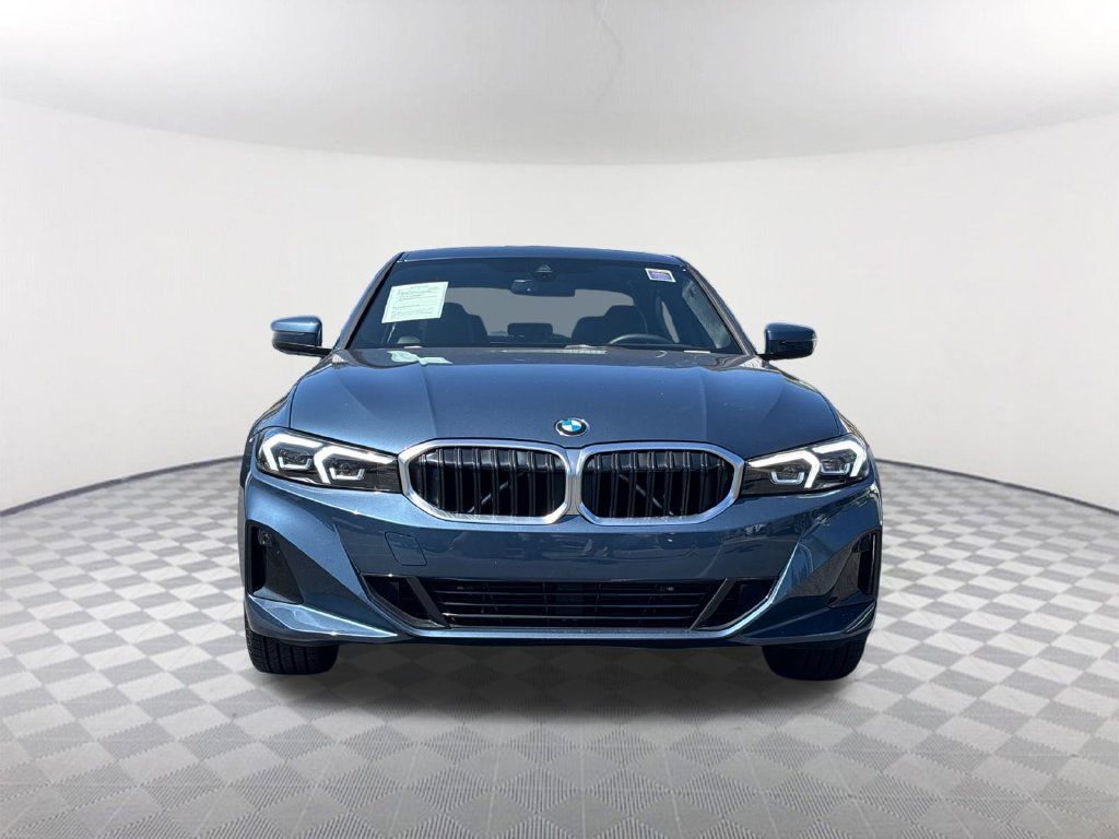 Used 2026 BMW 330i Sedan w/ Convenience Package RWD image 2