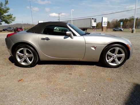 Used 2008 Pontiac Solstice Convertible w/ Preferred Package image 5