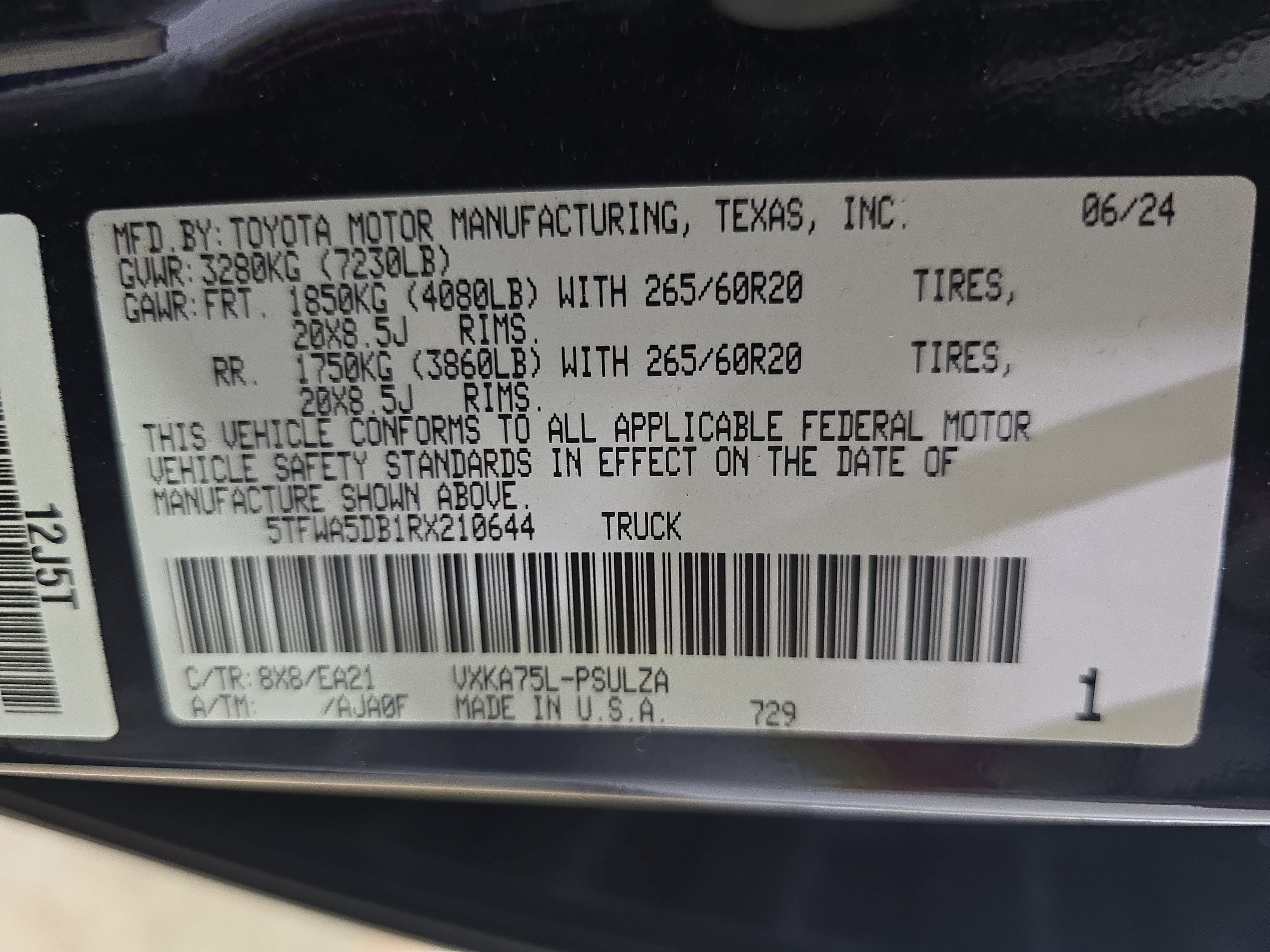 Used 2024 Toyota Tundra Limited w/ TRD Off-Road Package AWD/4WD image 31