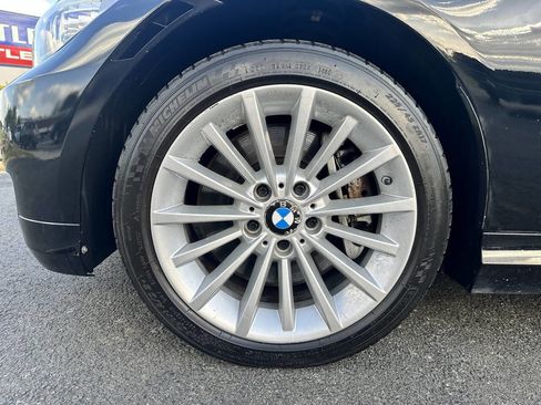 Used 2011 BMW 335i xDrive Sedan image 19