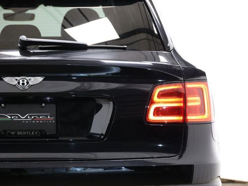 Used 2019 Bentley Bentayga AWD/4WD image 65