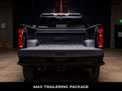 Used 2024 Chevrolet Silverado 2500 High Country w/ High Country Premium Package image 8