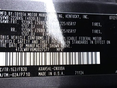 Used 2021 Toyota RAV4 LE AWD/4WD image 40