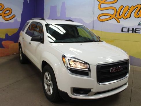 Used 2014 GMC Acadia SLE AWD/4WD image 2