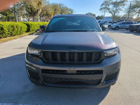 New 2025 Jeep Grand Cherokee L Altitude image 3