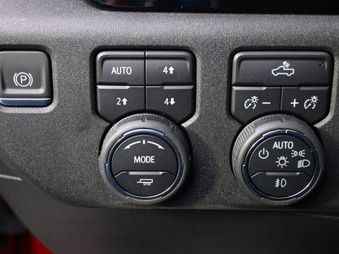 Used 2023 Chevrolet Silverado 1500 RST AWD/4WD image 24