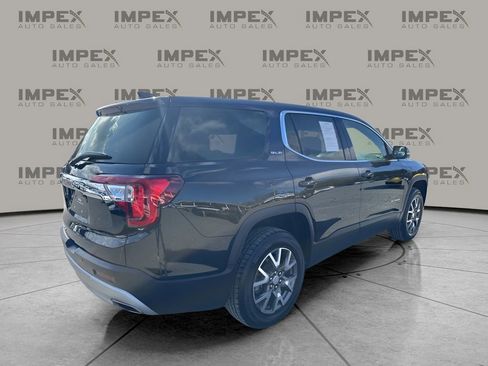 Used 2023 GMC Acadia SLE image 5