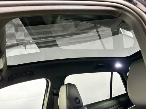 Certified 2023 Volkswagen ID.4 Pro S image 19