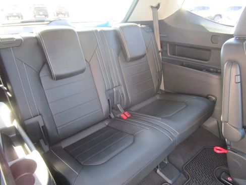 Used 2021 Volkswagen Atlas SEL Premium AWD/4WD image 16