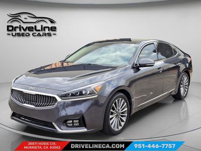 Used 2017 Kia Cadenza Technology