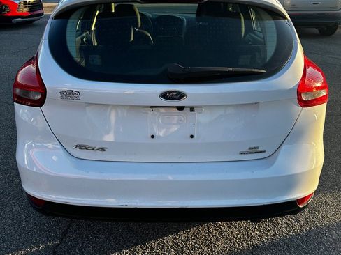 Used 2015 Ford Focus SE image 4