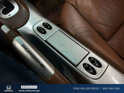 Used 2001 Porsche 911 Carrera 4 image 22