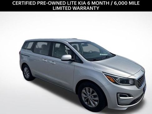 Certified 2019 Kia Sedona L image 8