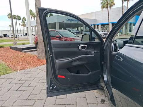 Used 2024 Kia Sorento S w/ Panoramic Sunroof Package FWD image 14