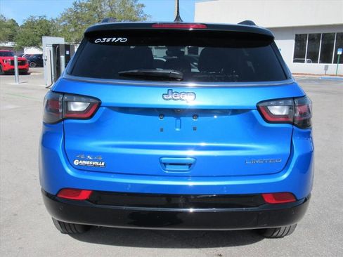 Used 2024 Jeep Compass Limited w/ Elite Group image 5
