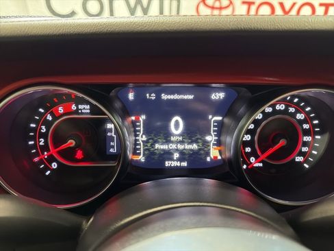 Used 2022 Jeep Gladiator Rubicon w/ Cold Weather Group AWD/4WD image 23
