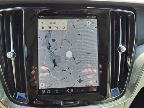 New 2024 Volvo S60 B5 Plus w/ Climate Package image 13