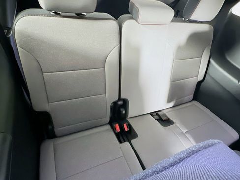 New 2026 Chevrolet Traverse LT w/ LPO, Floor Liner Package image 27