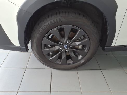 Used 2025 Subaru Outback Onyx Edition AWD/4WD image 9