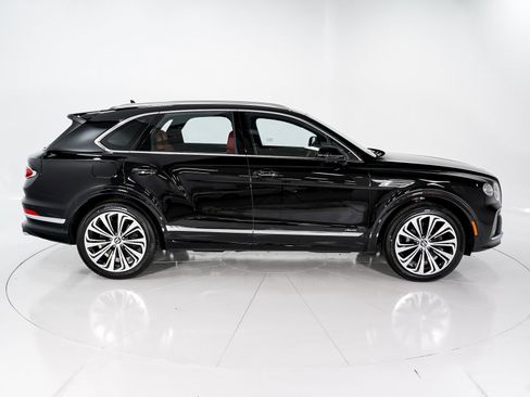 New 2025 Bentley Bentayga image 6