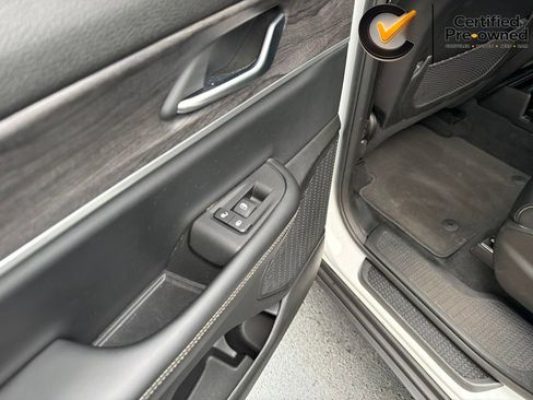 Certified 2023 Jeep Grand Cherokee L Limited w/ Black Appearance Package AWD/4WD image 50