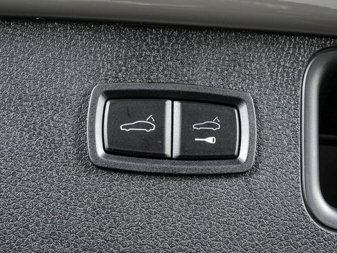 New 2026 Porsche Macan S image 35