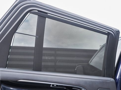 Used 2023 Land Rover Range Rover Long Wheelbase SE image 51