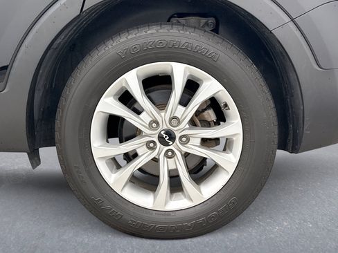 Used 2022 Kia Telluride LX AWD/4WD image 26