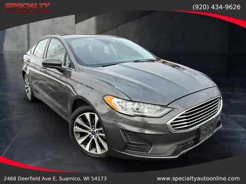 Used 2020 Ford Fusion SE image 2
