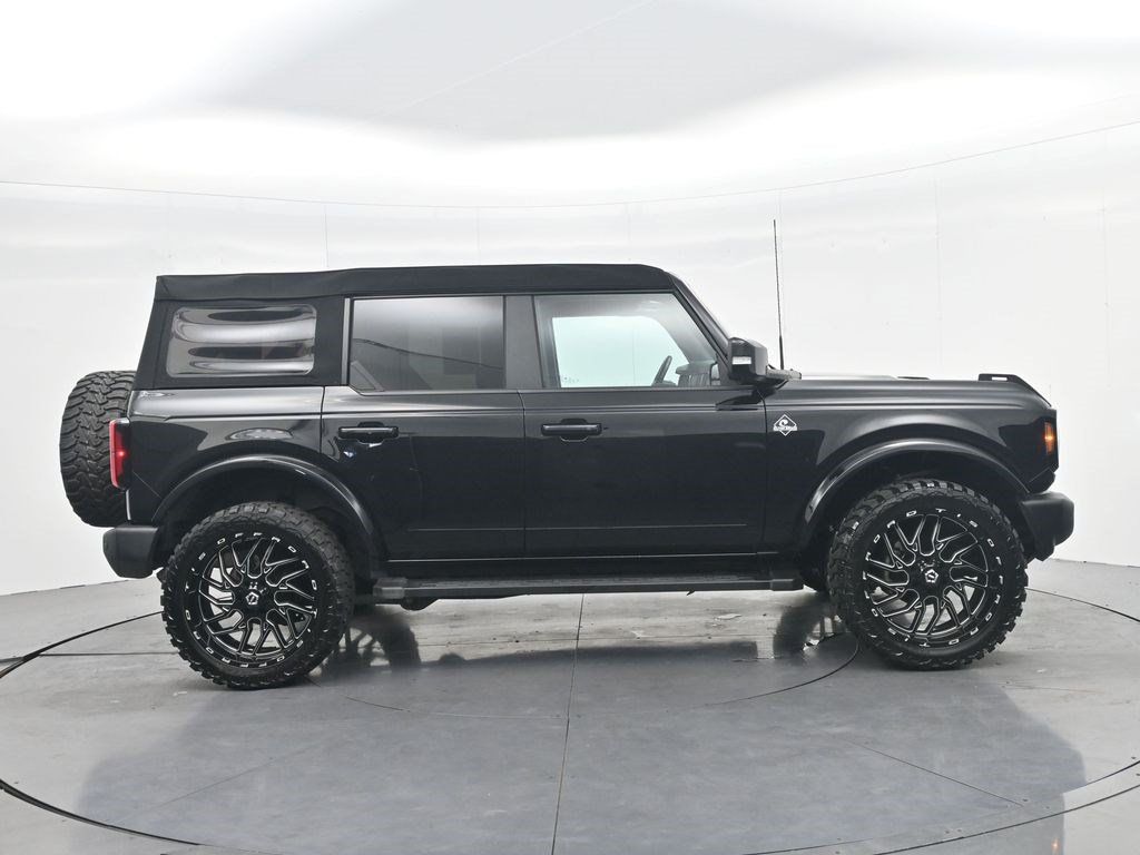 Used 2024 Ford Bronco Outer Banks AWD/4WD image 4