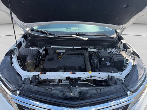 Used 2024 Chevrolet Equinox Premier AWD/4WD image 24