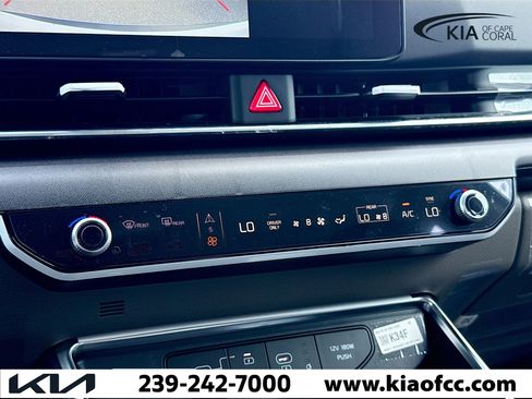 New 2026 Kia Carnival EX FWD image 35